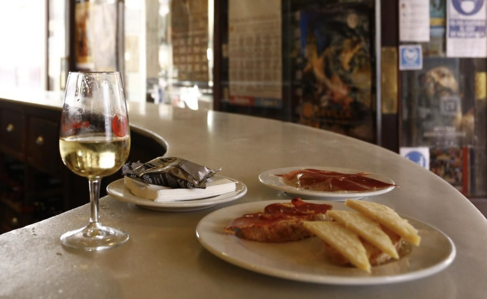 Barra del bar Las Teresas