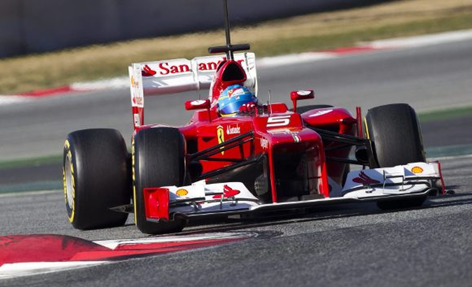Hulkenberg primero y Alonso cuarto en la segunda jornada de entrenamientos