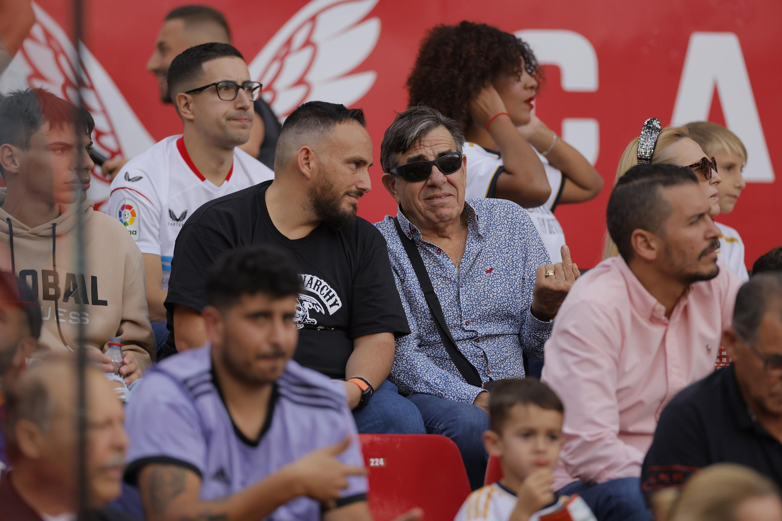 Búscate en las fotos del Sevilla-Madrid