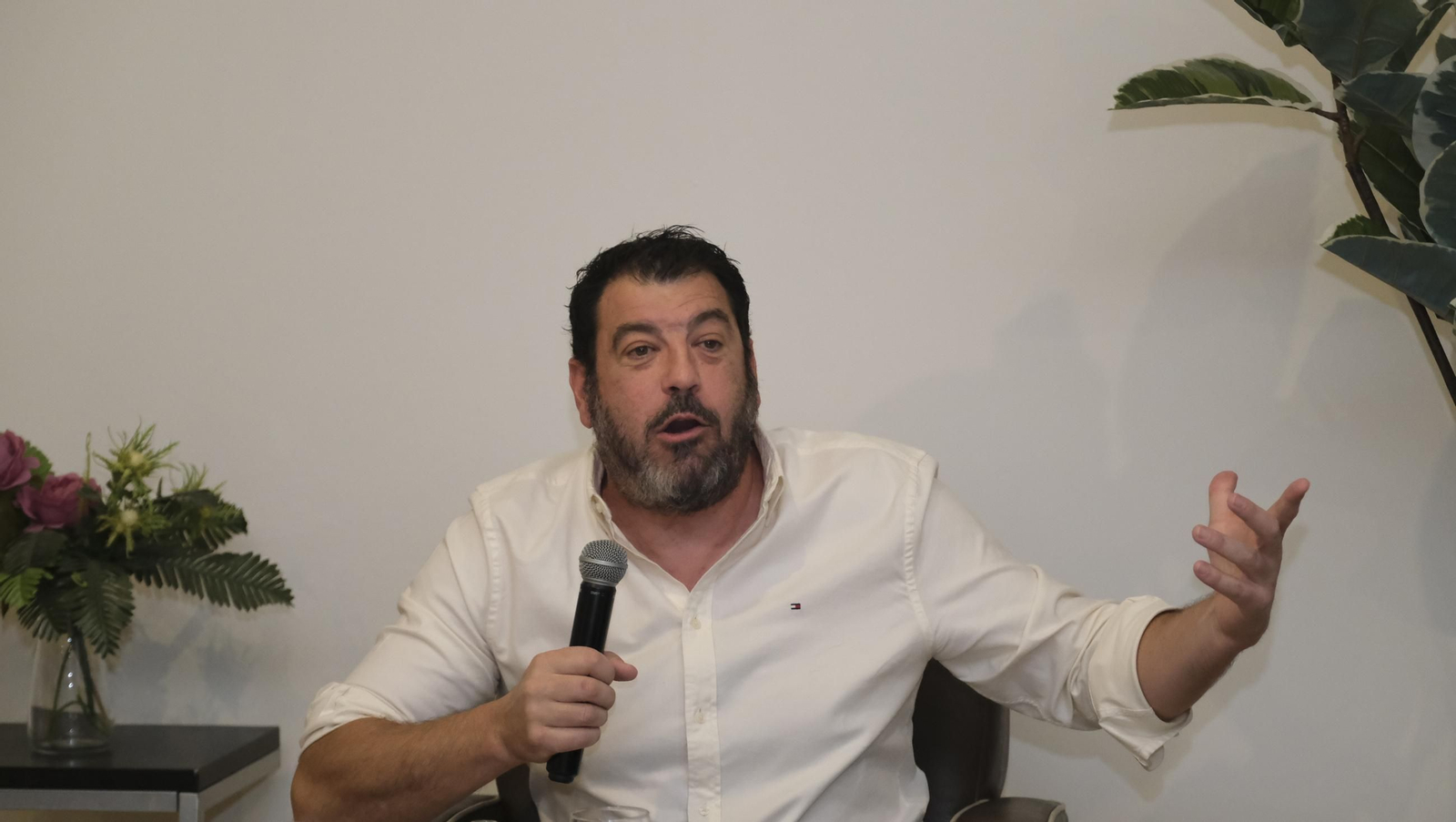 El Diario de los Libros con el escritor Santiago Díaz, en imágenes