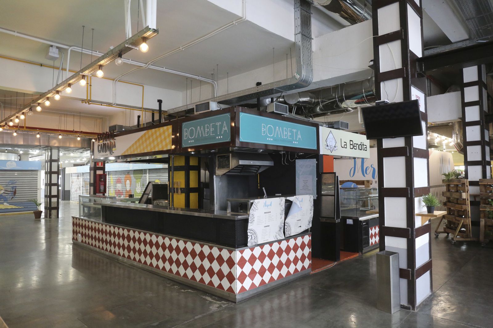 Mercado de la Merced de Málaga sin actividad