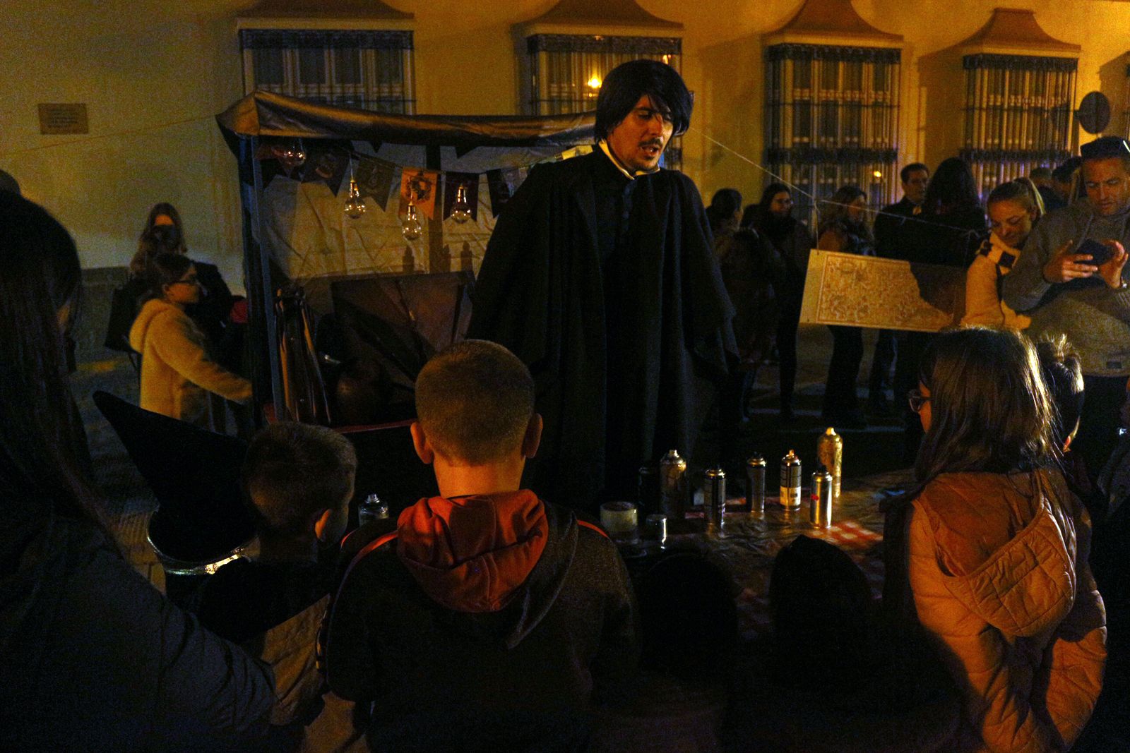 Las imágenes de la Escuela Hogwarts en la Plaza de la Iglesia