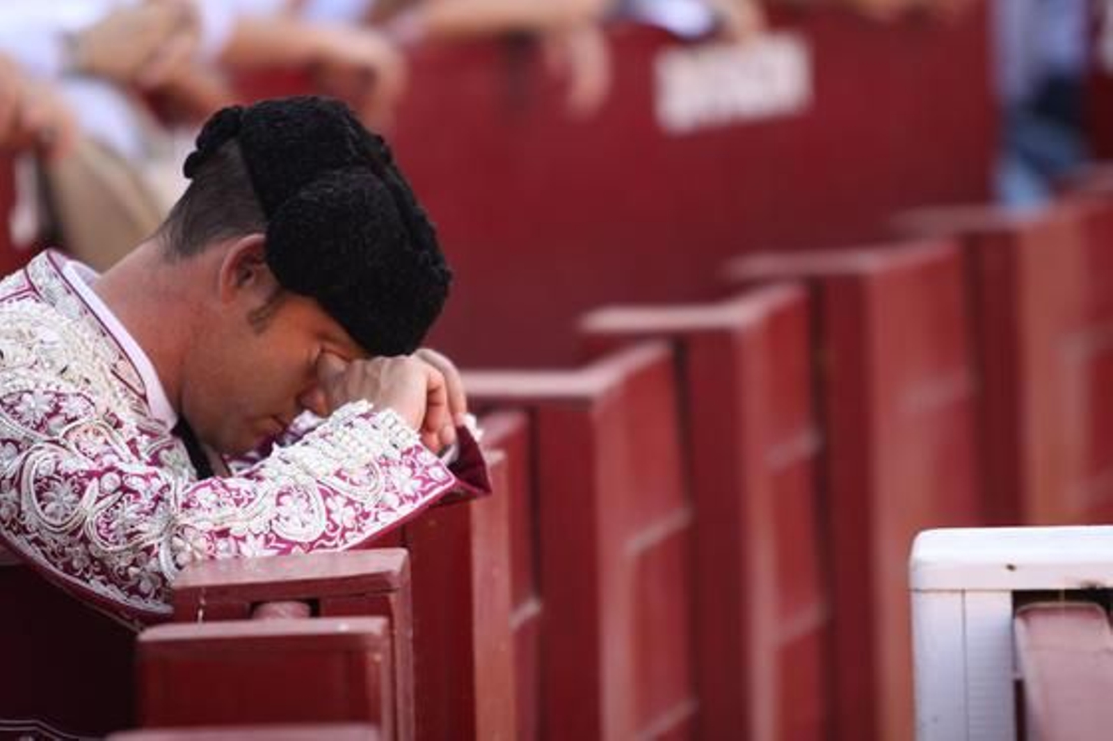 Tarde de toros en la Malagueta

Foto: Javier Albiñana