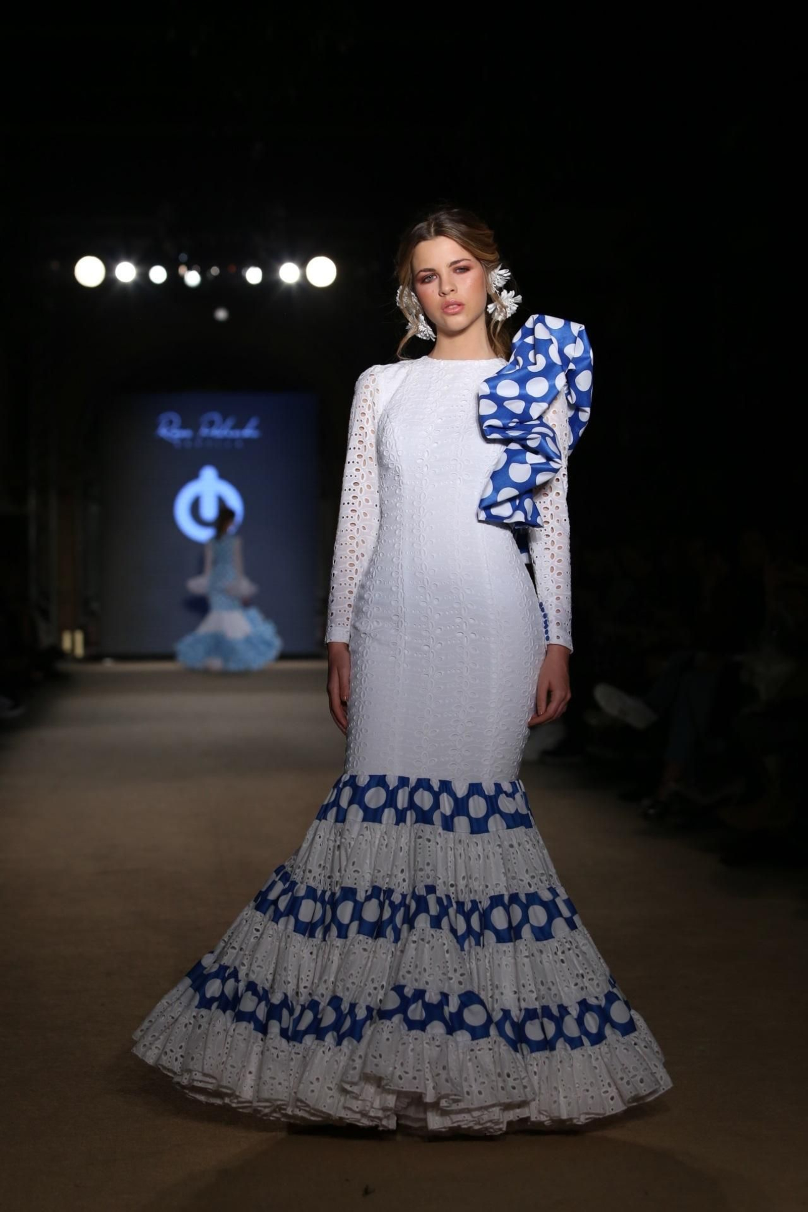 El traje de flamenca blanco y sus versiones más bonitas de esta temporada