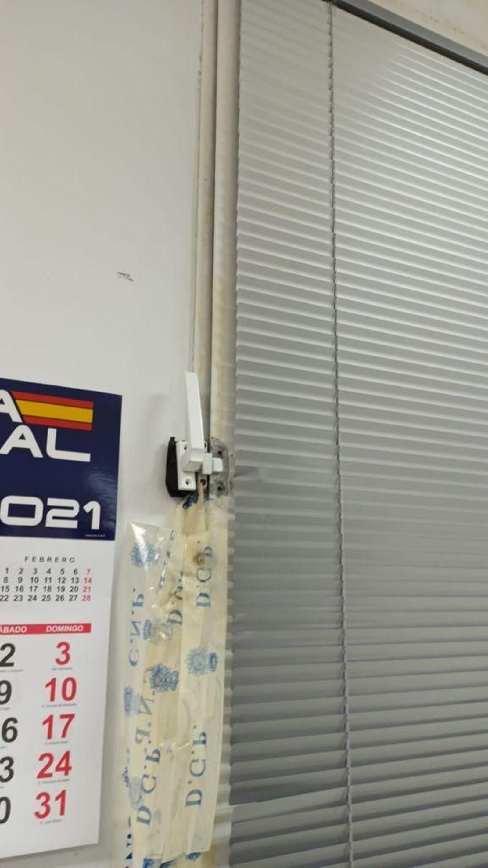 Desperfectos en la Comisaría de la Policía Nacional de Cádiz