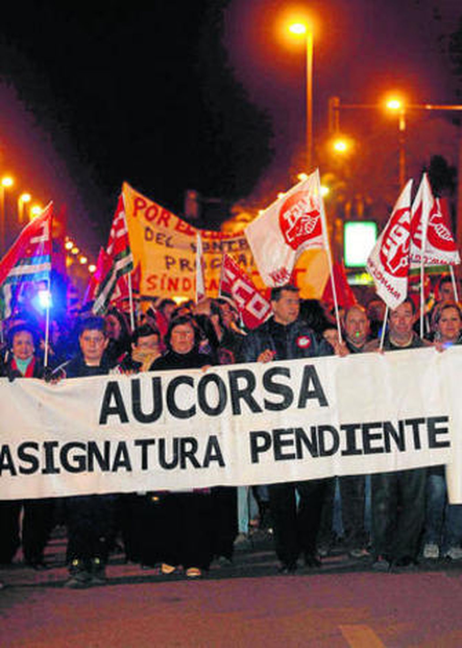 Uuna manifestación de empleados de Aucorsa.
