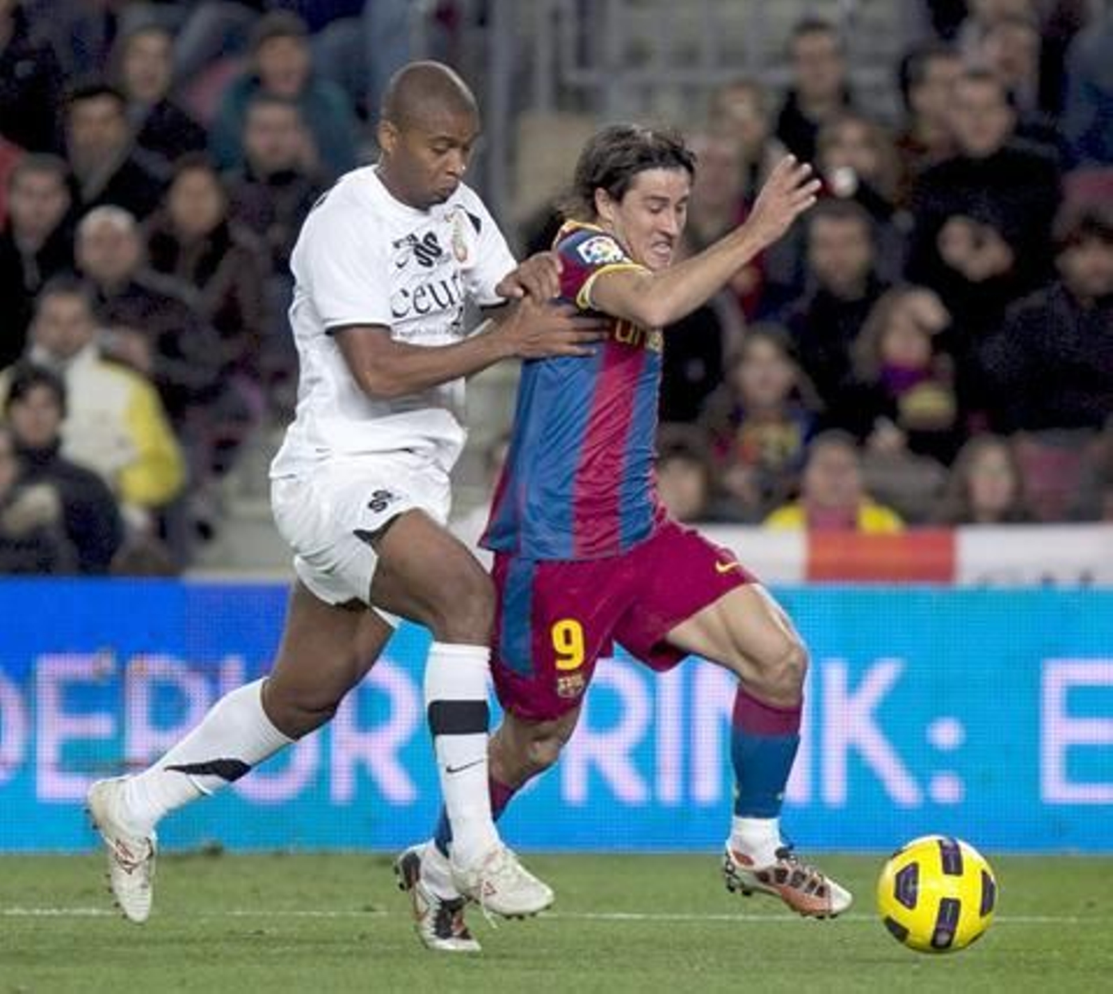 El Barcelona vence al Ceuta desplegando un fútbol tan atractivo como siempre.

Foto: Reuters