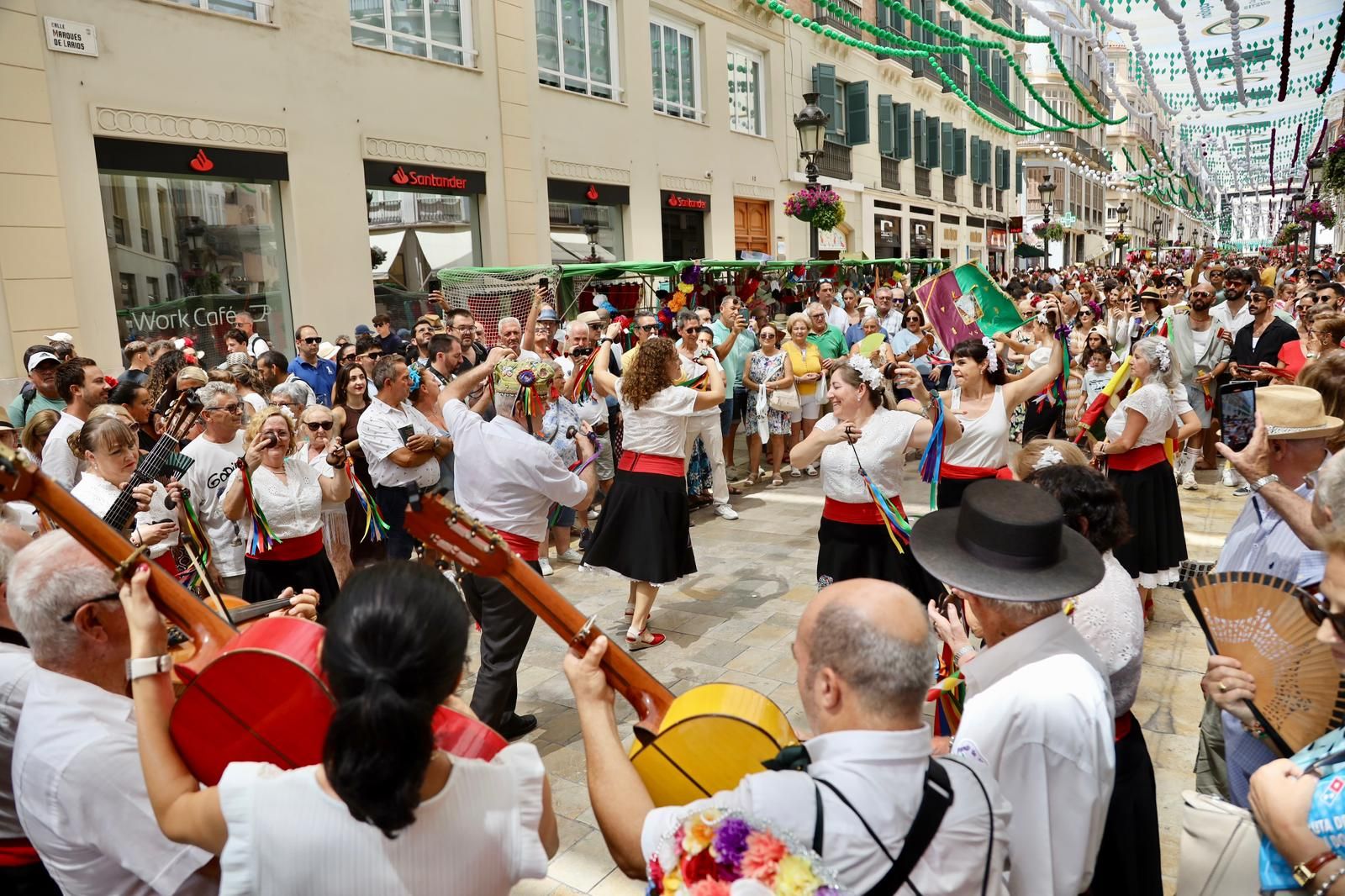 El primer día de Feria de Málaga en el Centro, en imágenes
