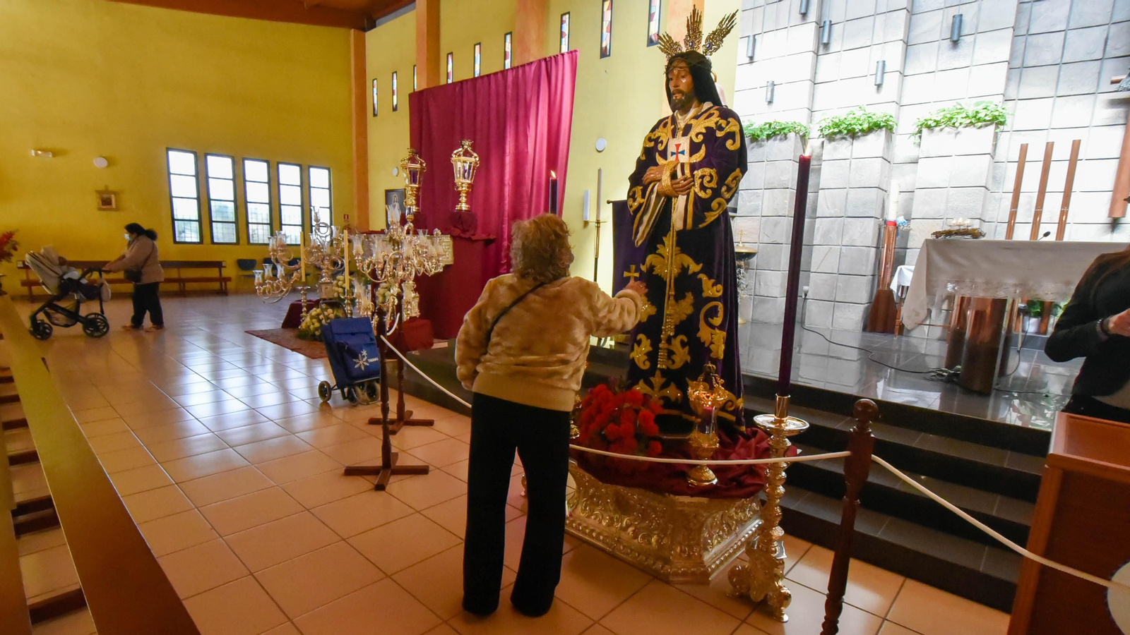 Fotos de la Veneración al Cristo de Medinaceli en La Línea