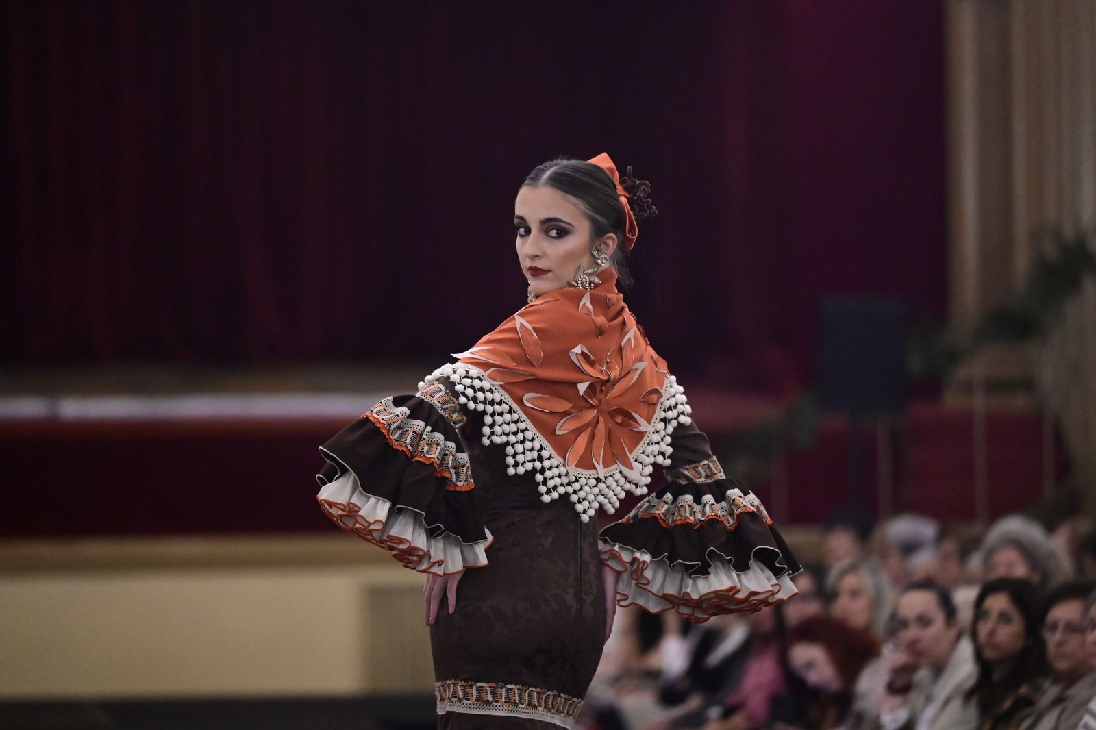 Moda flamenca solidaria con Sonrisa de Lunares en Córdoba