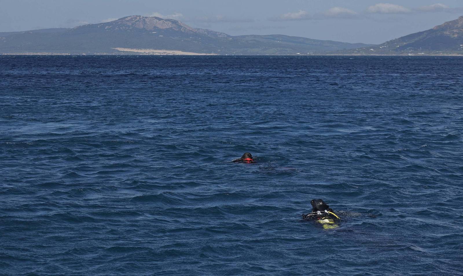 Fotos de la nueva camiseta ecológica del Real Betis fabricada con algas
