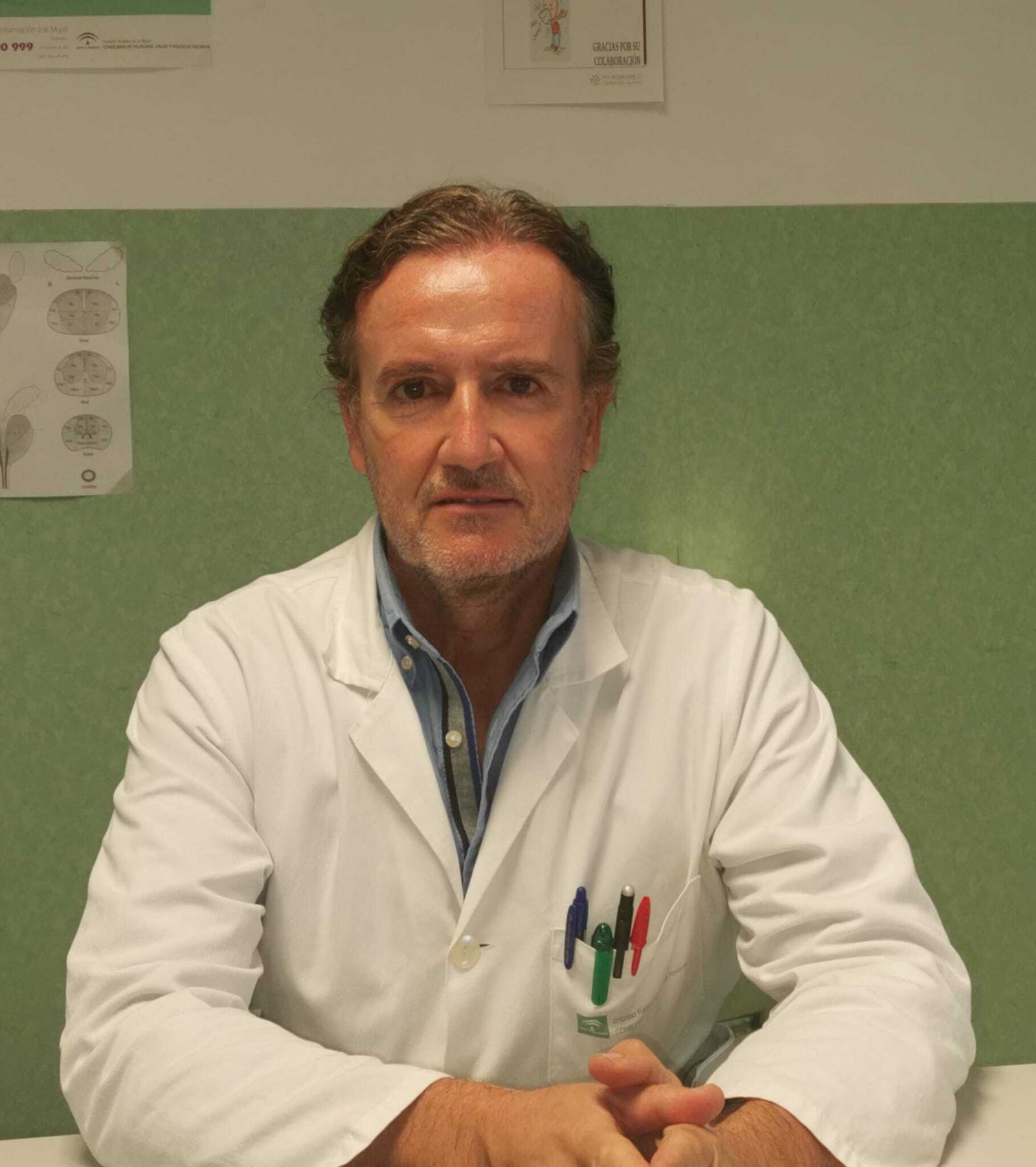 El doctor José Gómez, especialista en urología del hospital de Poniente