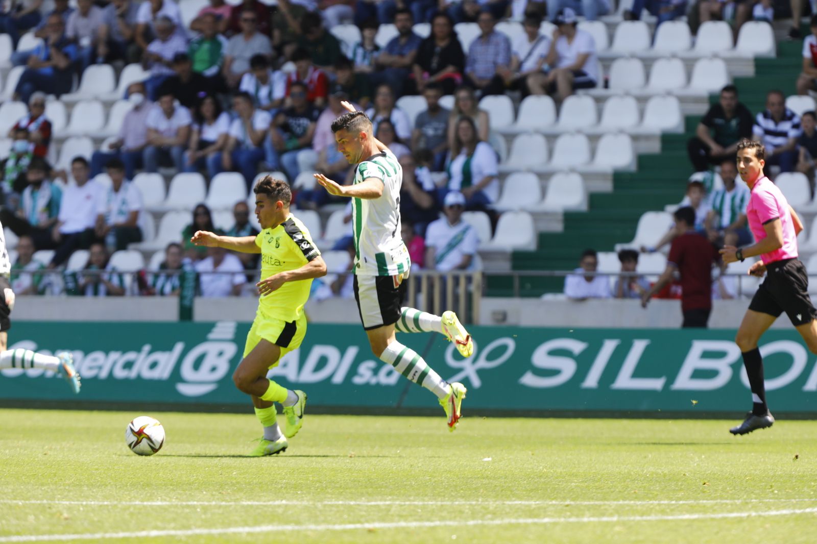 La victoria del Córdoba CF ante el Ceuta, en imágenes