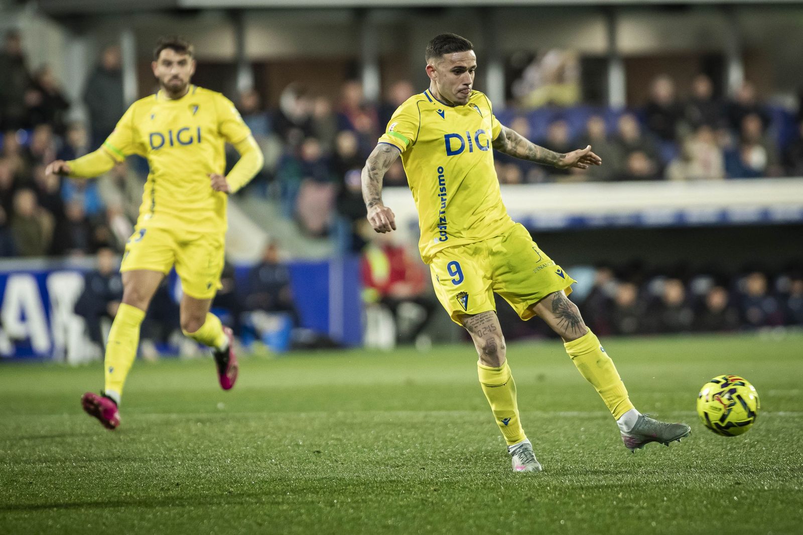 Roger Martí en el Huesca-Cádiz.