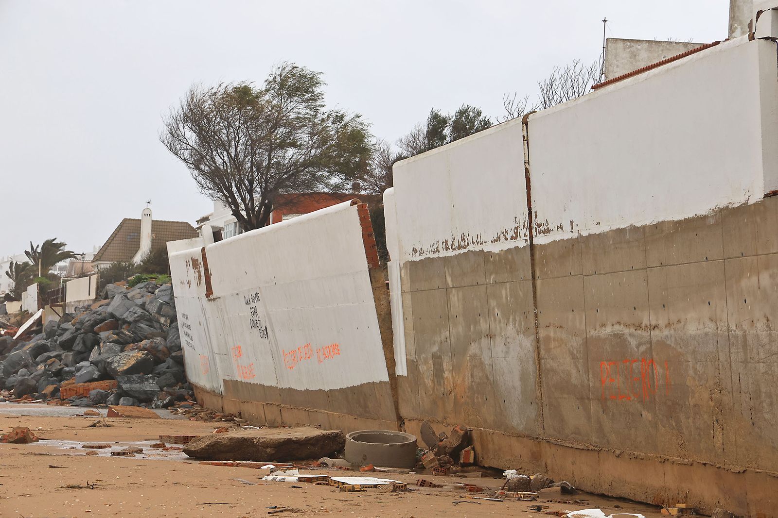 Las fotografías de los imponentes daños ocasionados por la borrasca Leonardo en El Portil