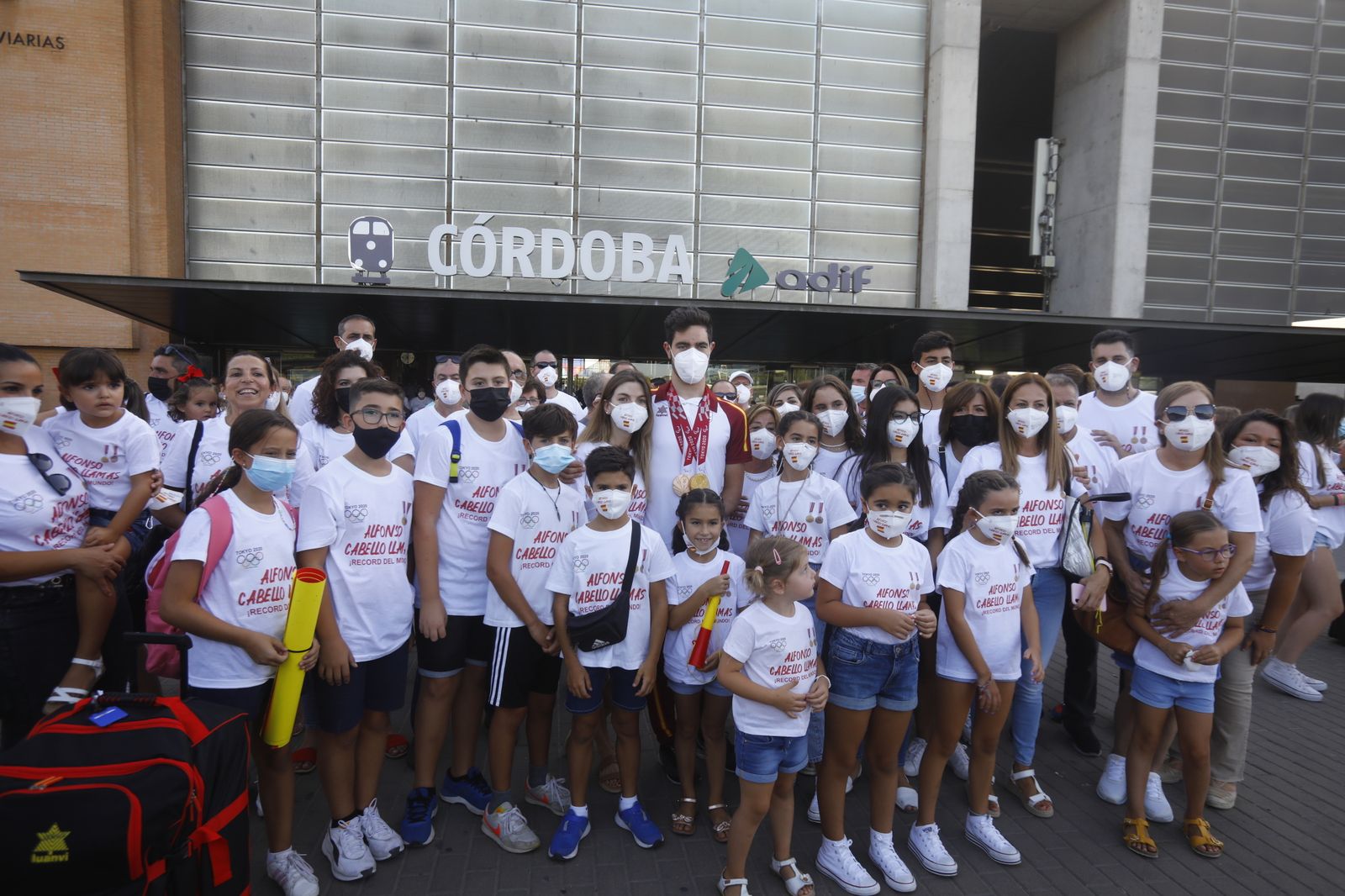 El recibimiento a Alfonso Cabello en Córdoba, en imágenes