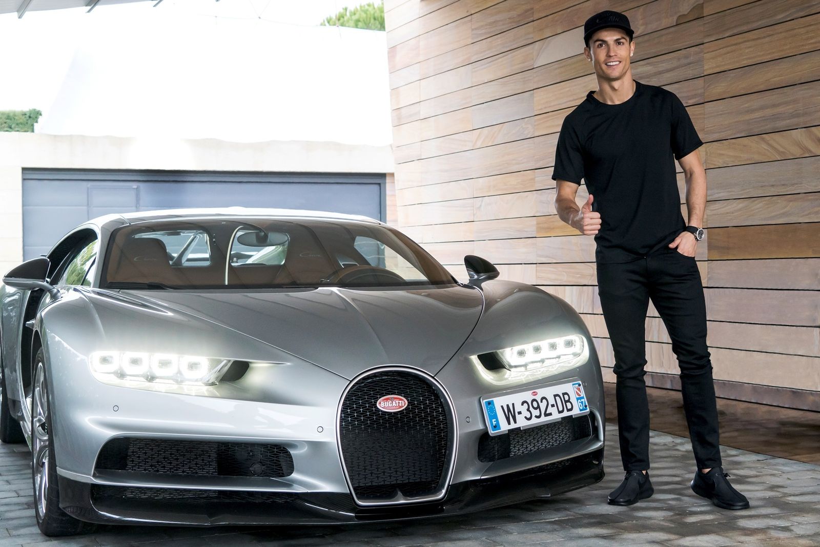 Ronaldo estrenó el Bugatti Chiron poco después de que fuera presentado.
