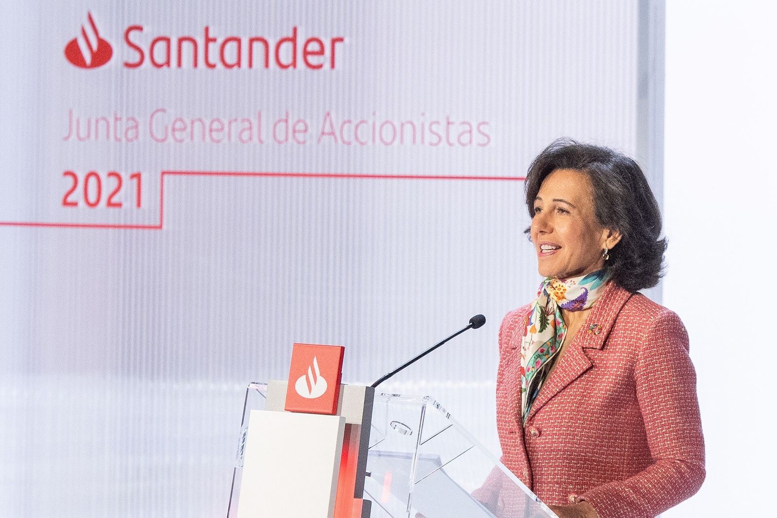 La presidenta de Banco  Santander, Ana Botín, ayer, durante la junta general de accionistas de 2021
