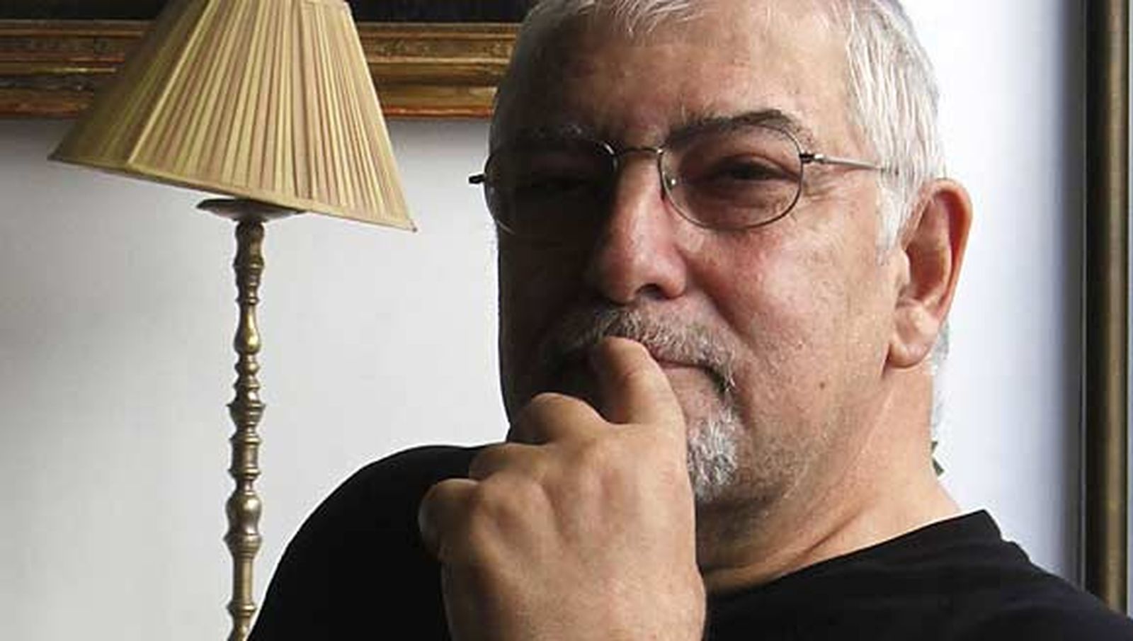 "Como soy muy mal argentino, me gusta más Sabina que Serrat"