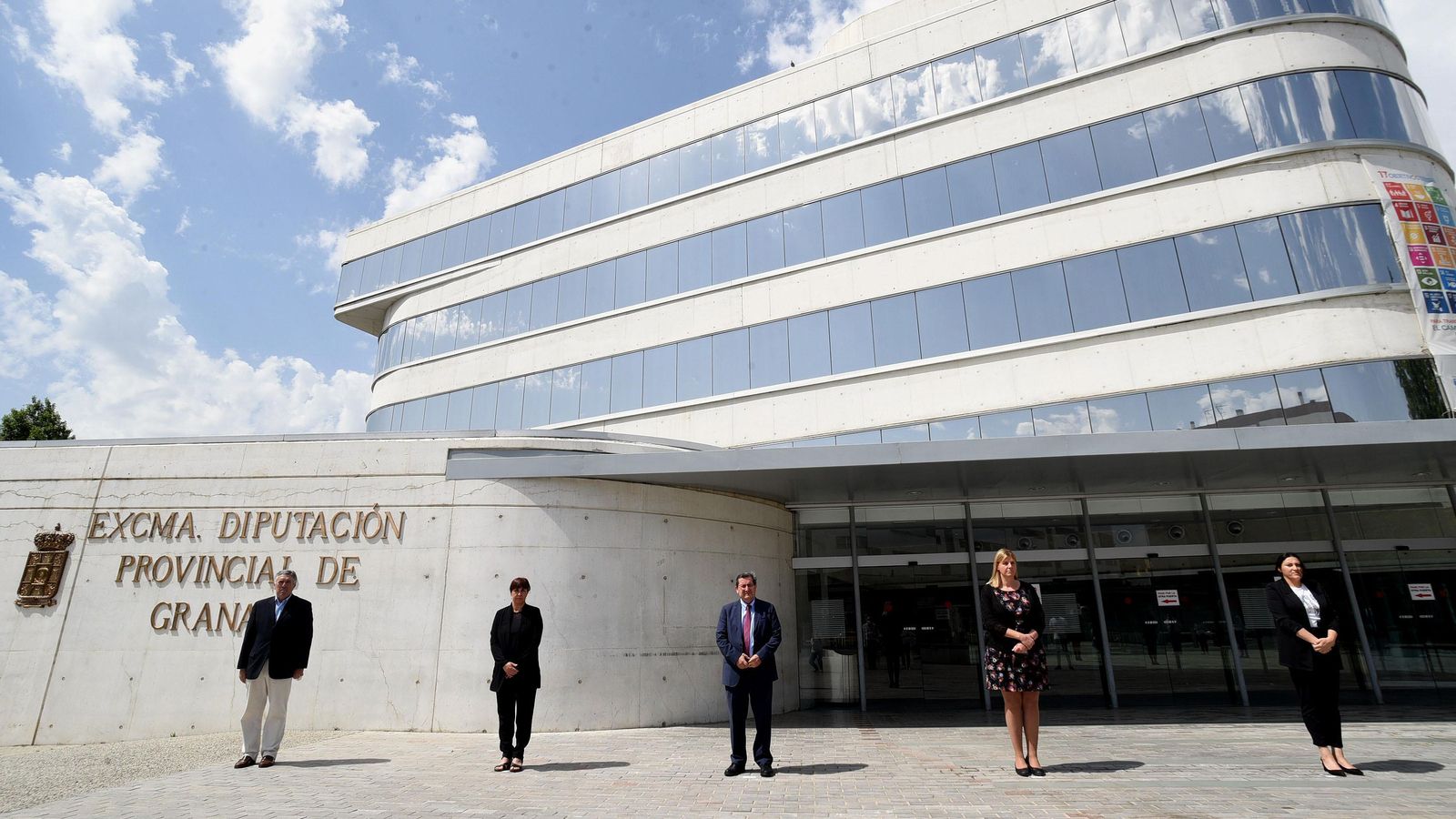 Minuto de silencio en la Diputación.