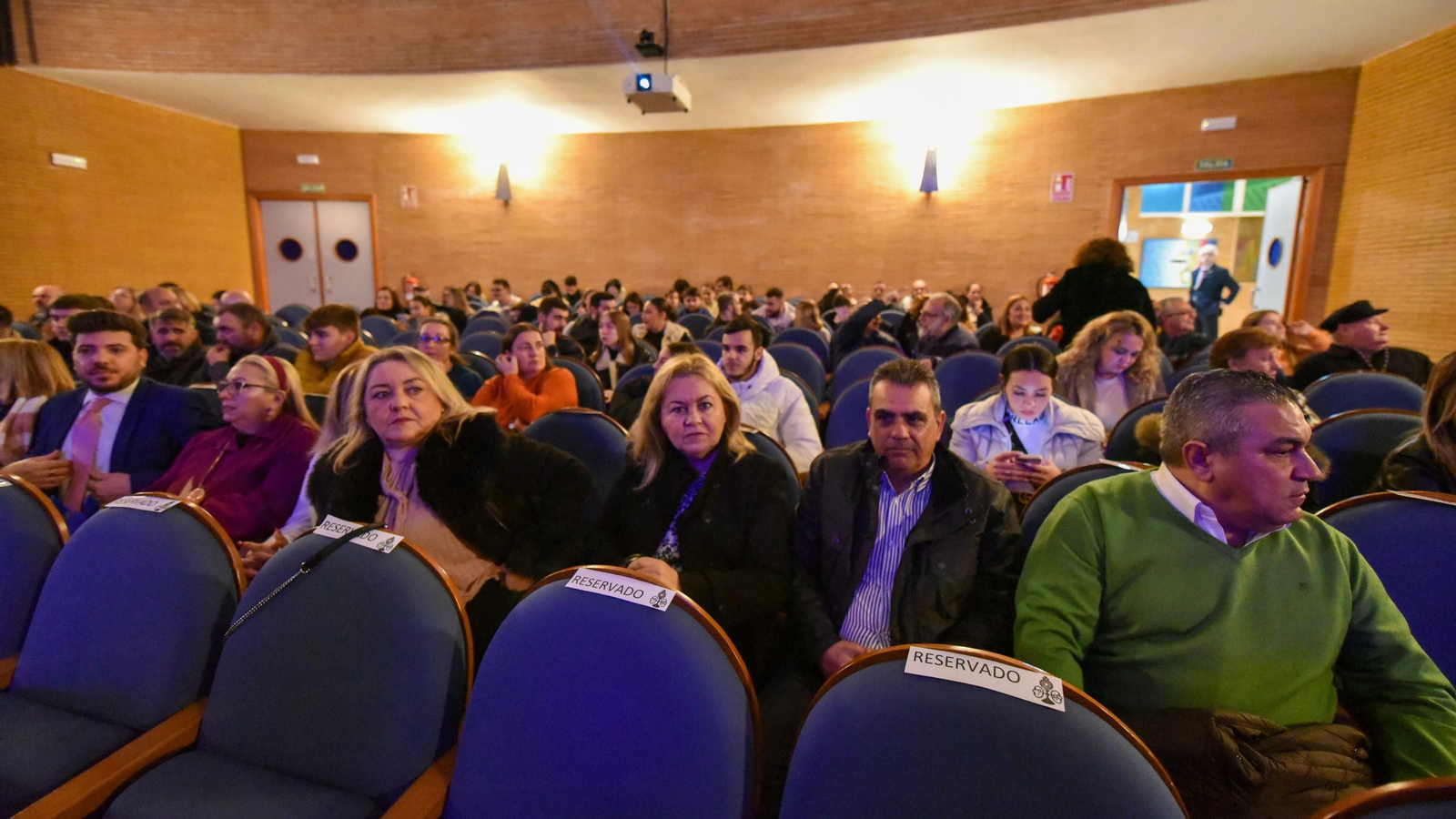 La presentación del cartel de oficial de la Semana Santa de La Línea 2024, en imágenes