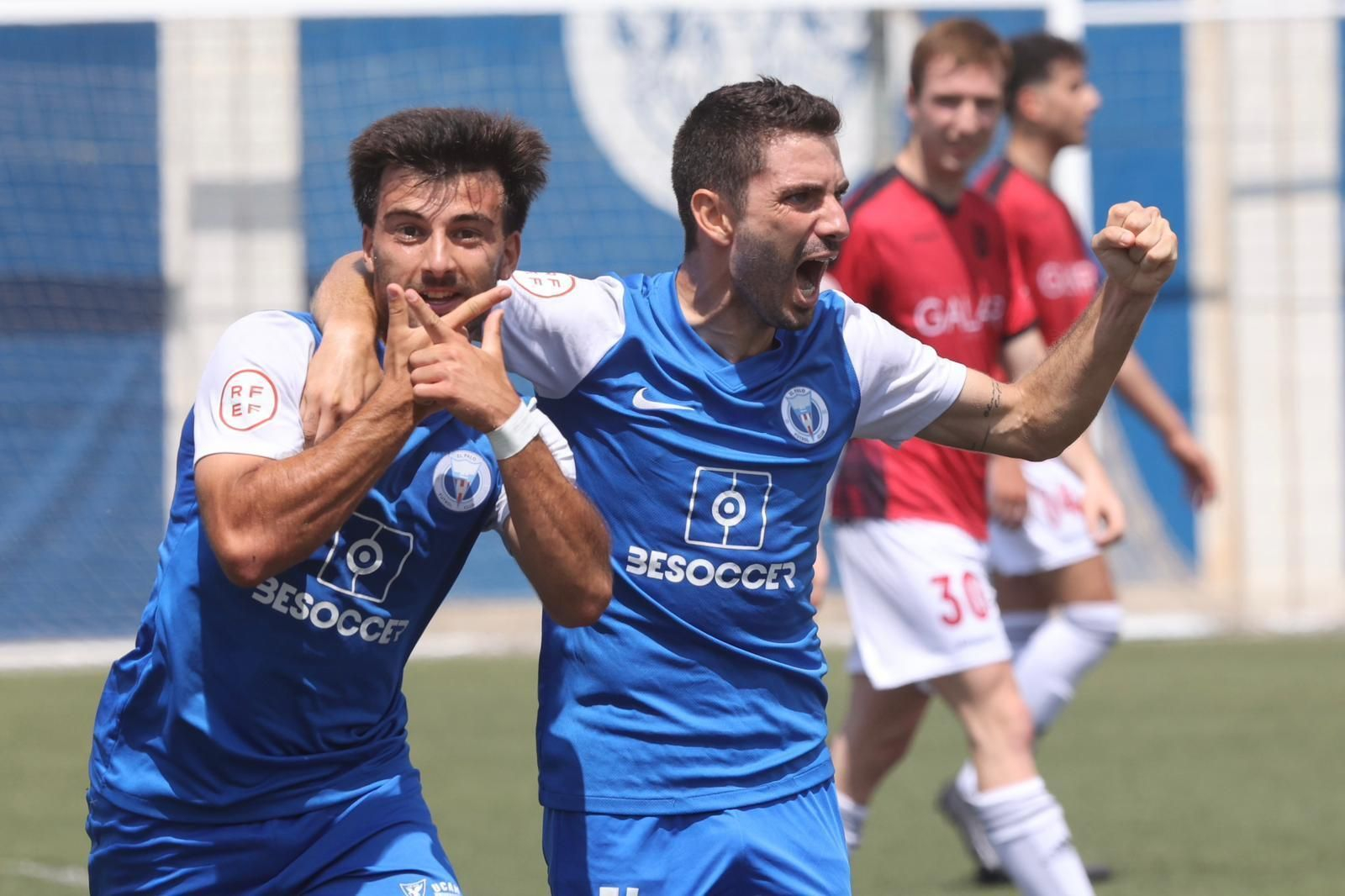 Javi López dedicando su gol. Javi López dedicando su gol.