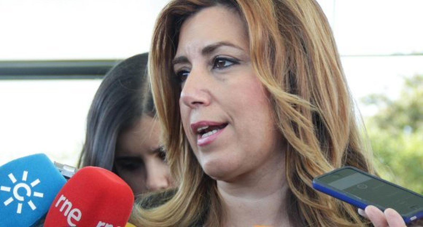 Susana Díaz pide a Alonso los recursos sanitarios que el Gobierno ha quitado a los andaluces
