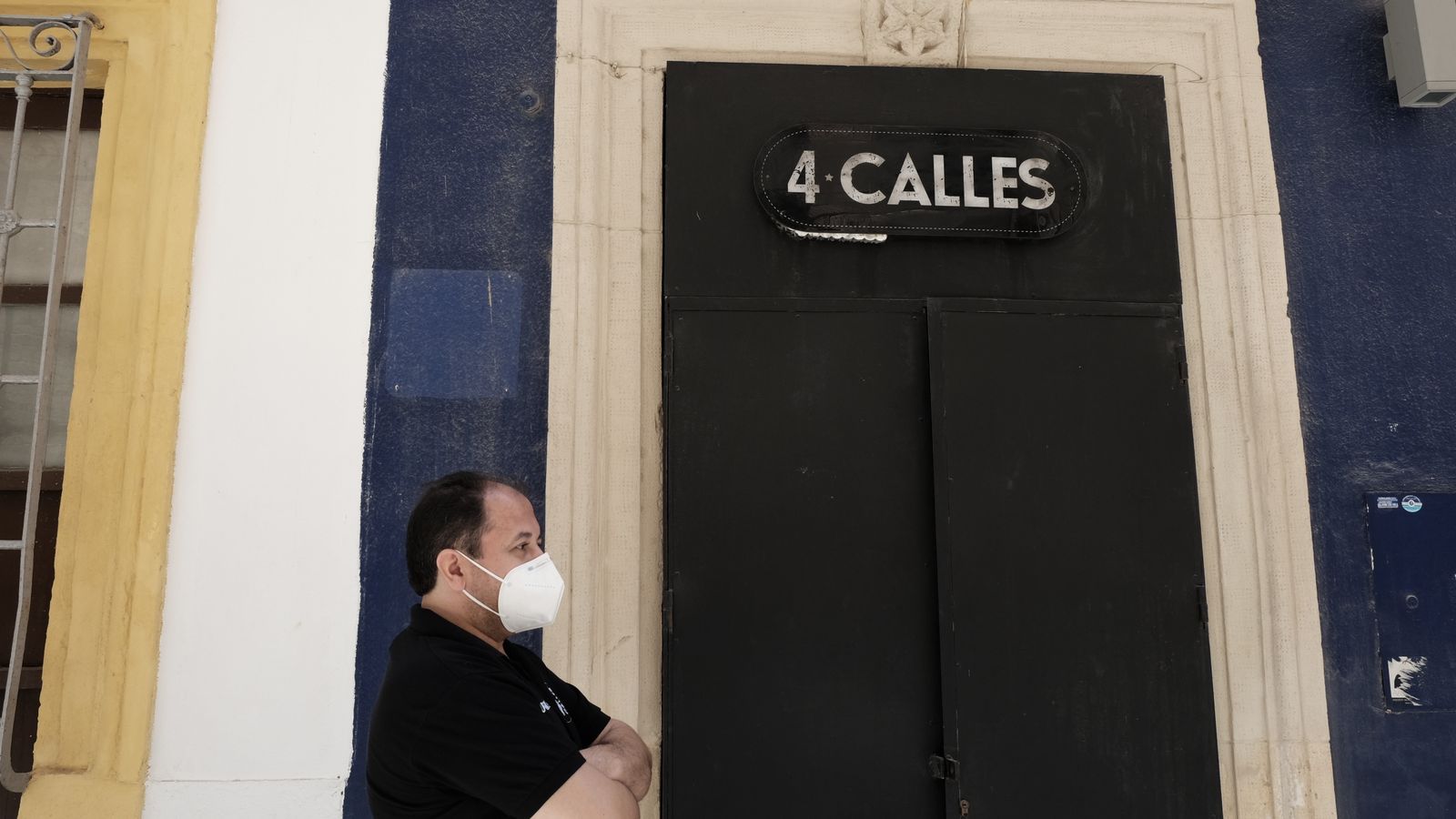 Entrada del Pub 4 Calles.