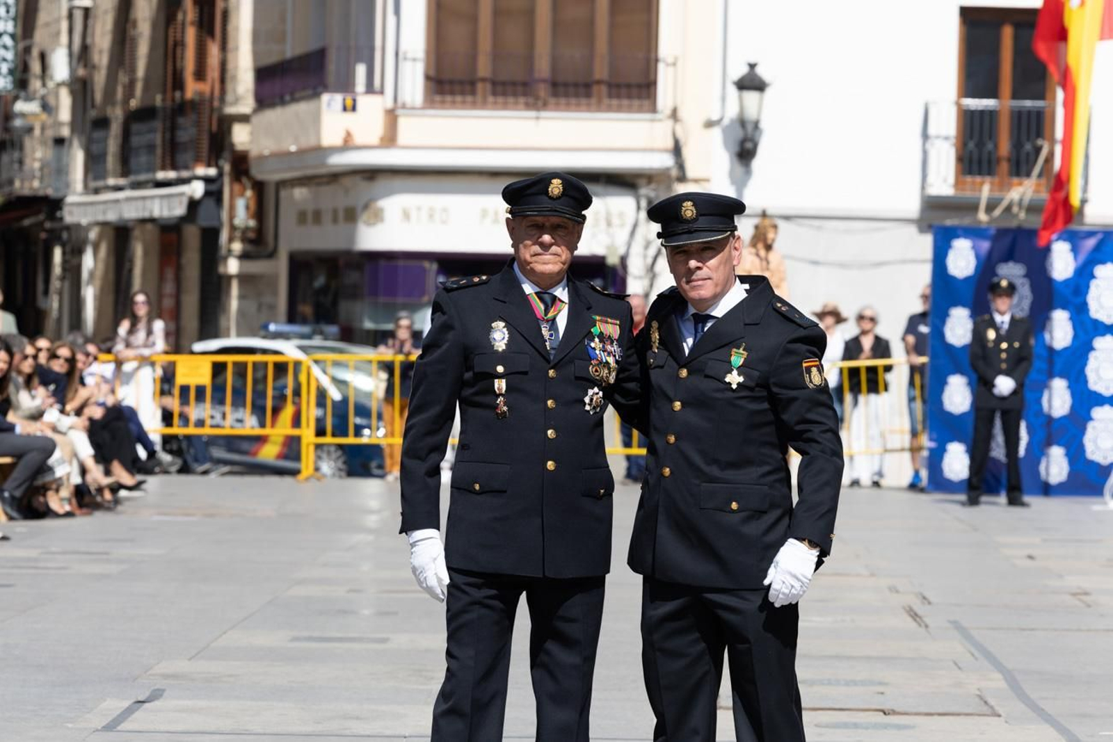 Acto por el día de la Policía Nacional, con motivo de la festividad los Santos Ángeles Custodios