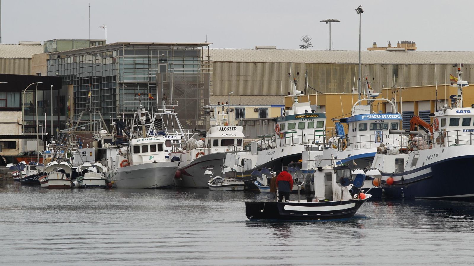 Puerto pesquero andaluz.