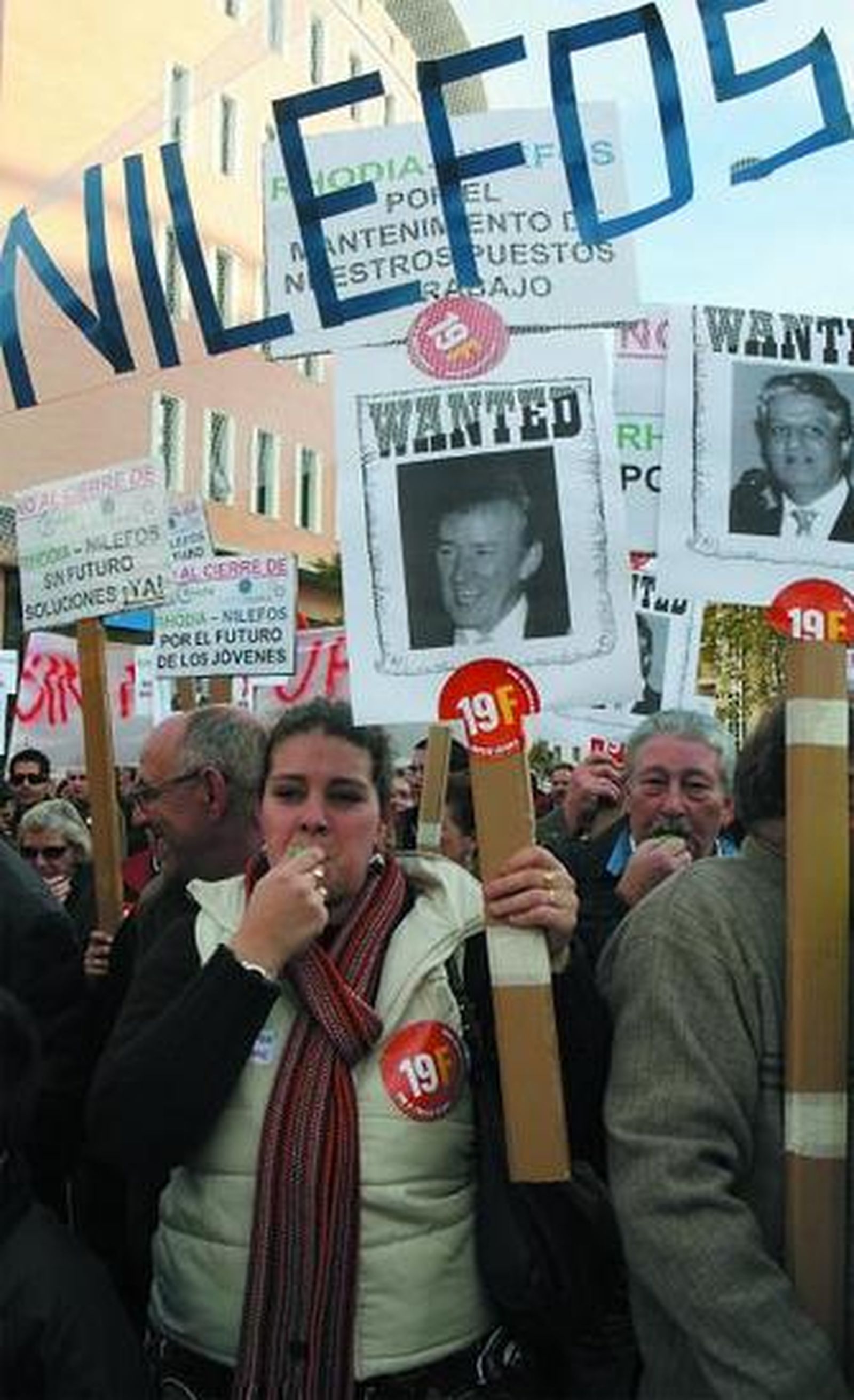 Los trabajadores de Nilefos cerraban la marcha.