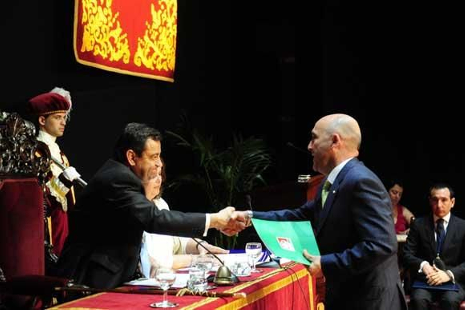 PP y PA alcanzan en La Isla un pacto de gobierno "en aras a la estabilidad"