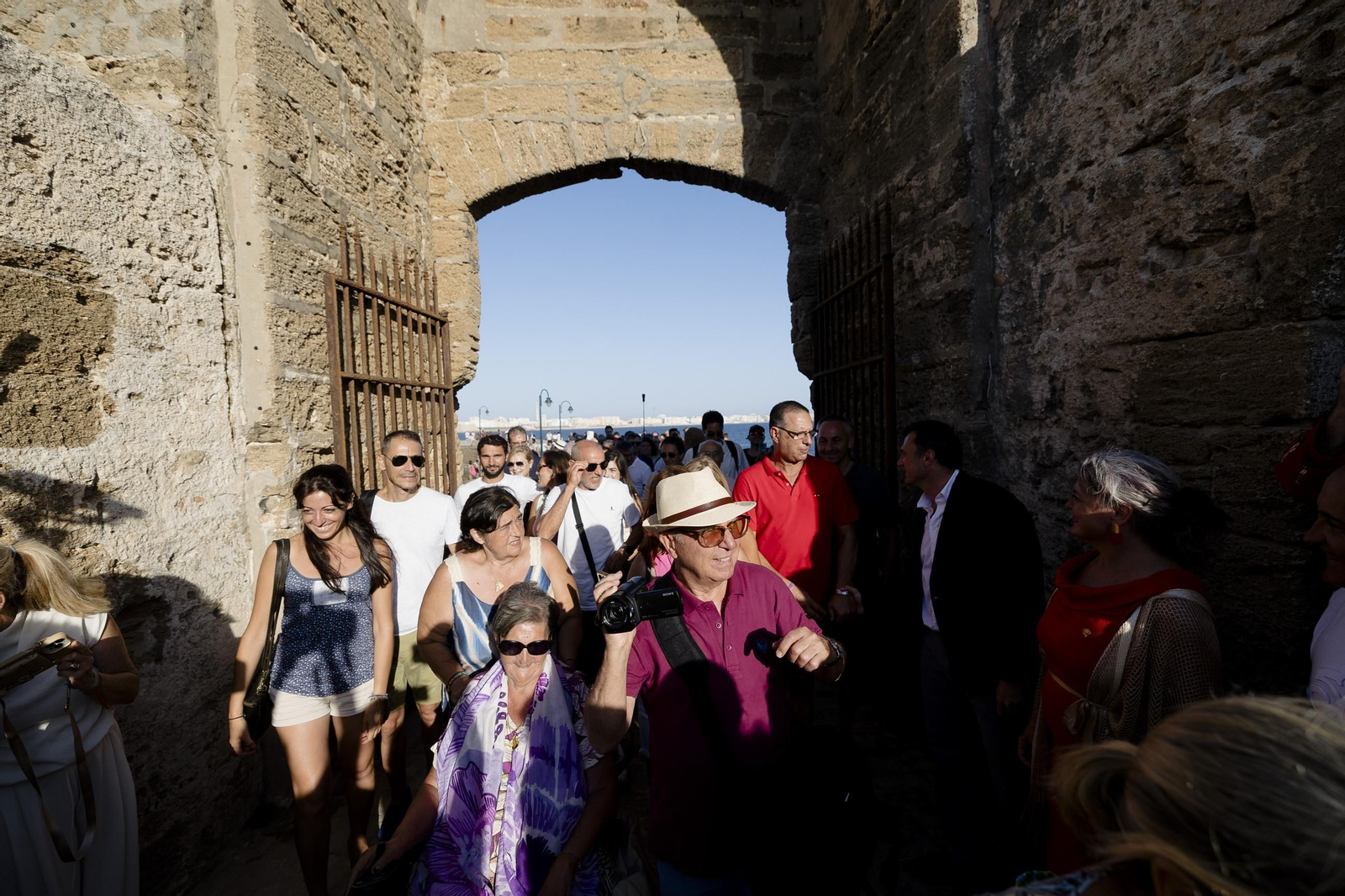 Las imágenes de la apertura al público del castillo de San Sebastián