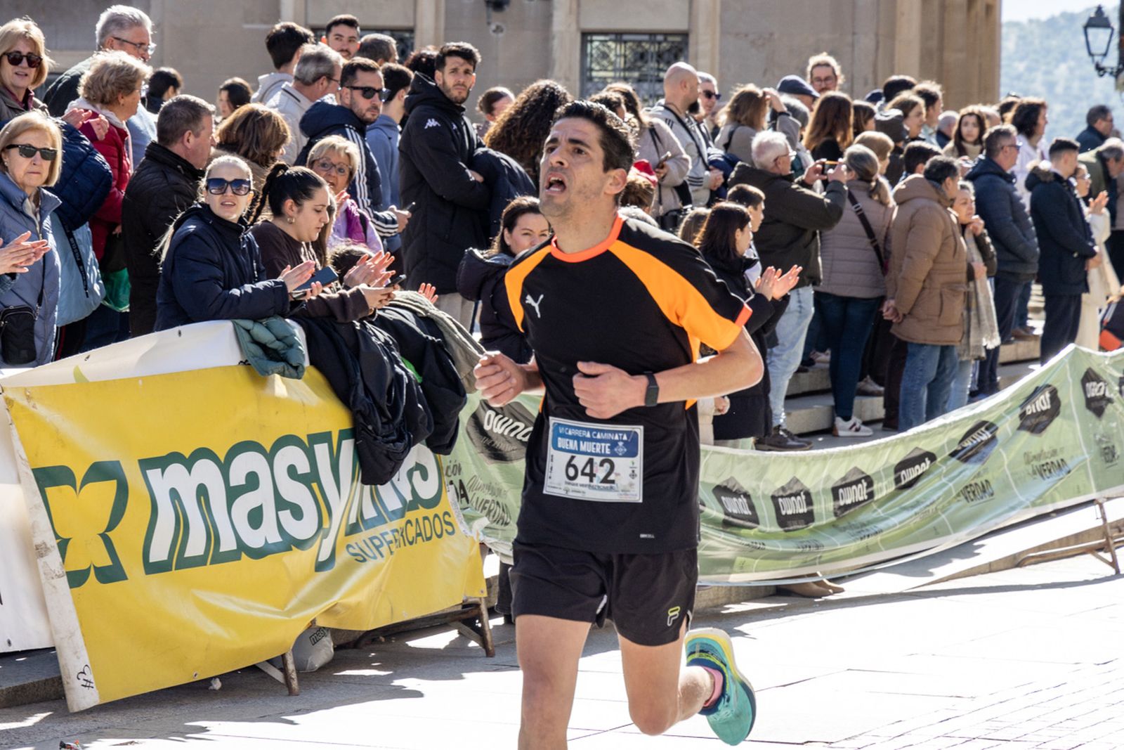 En imágenes: deporte y solidaridad se dan la mano en la VI Carrera-Caminata de la Hermandad de la Buena Muerte (1)