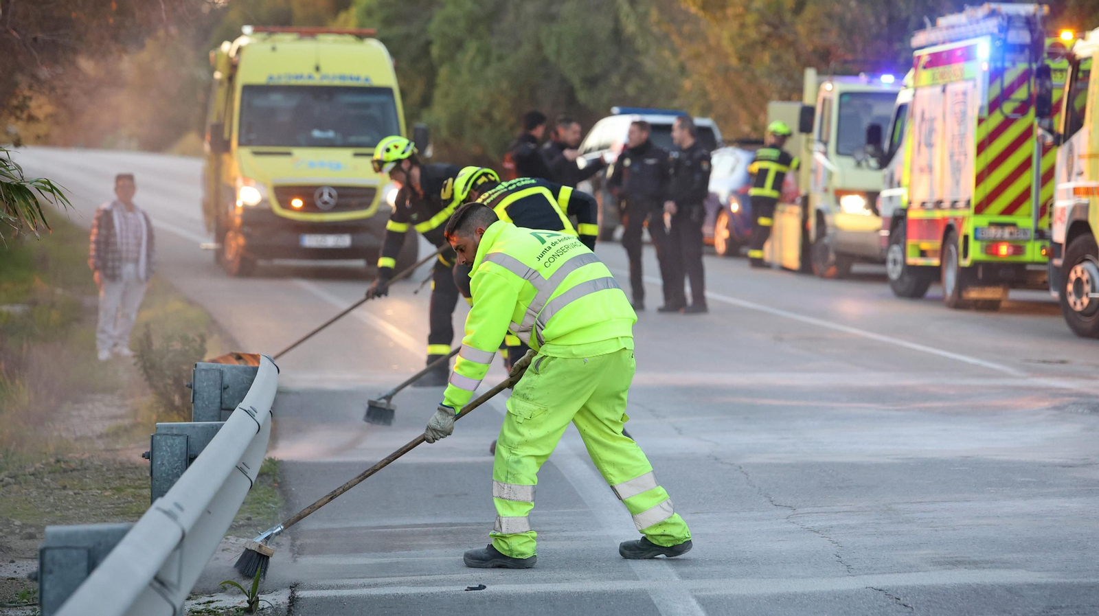 Grave accidente de tráfico en la carretera de Cartuja en Jerez