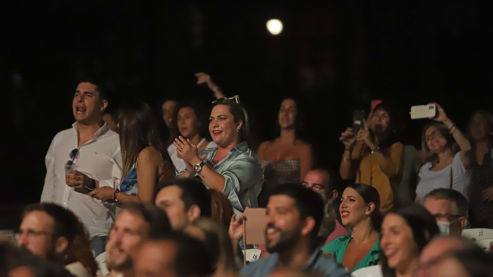 Fotos de ambiente en el concierto de Juanlu Montoya en Algeciras