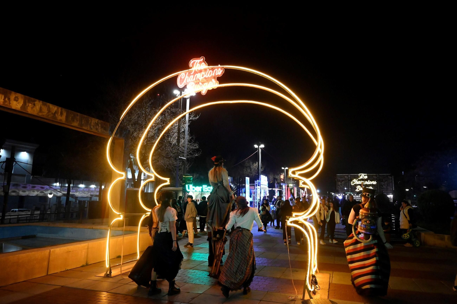 The champions burger (11495348).jpg