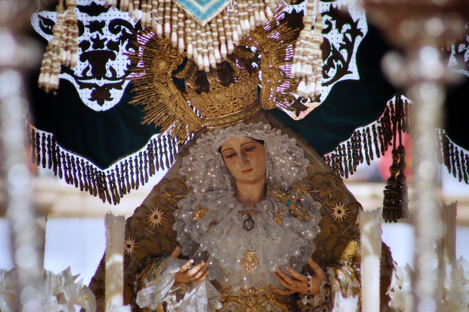 Las imágenes del traslado de Prendimiento desde la Catedral en la Semana Santa de Cádiz 2025