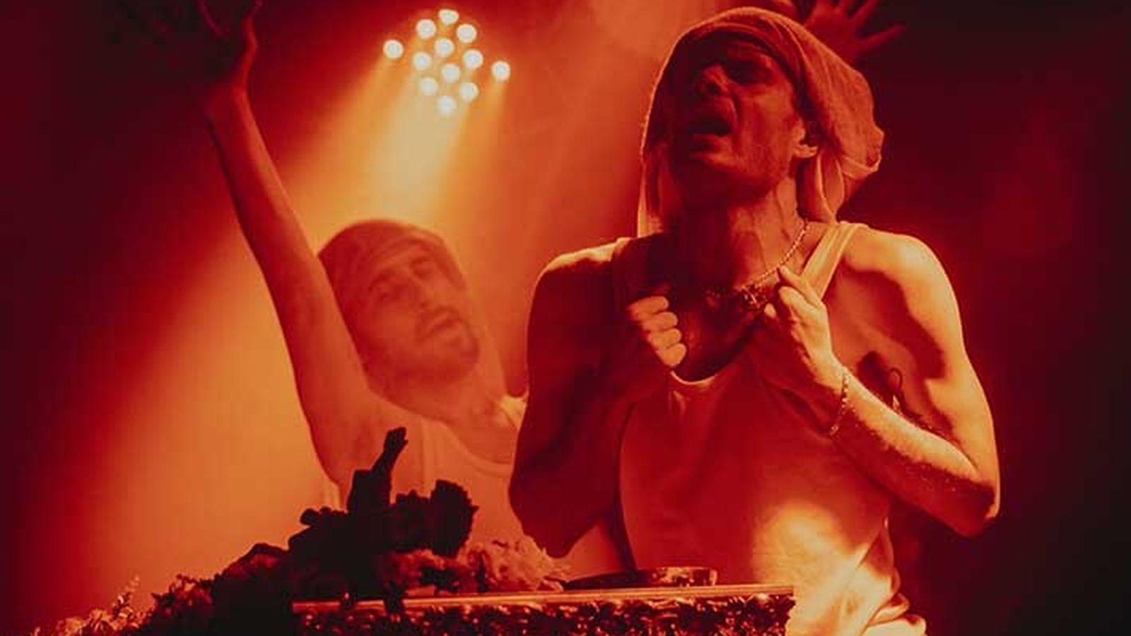 Paco Mora y Esteban Garrido en pleno concierto.