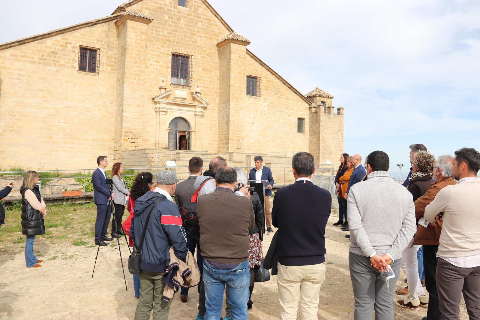 Un recorrido en imágenes por el yacimiento arqueológico del cerro del Castillo de Montilla