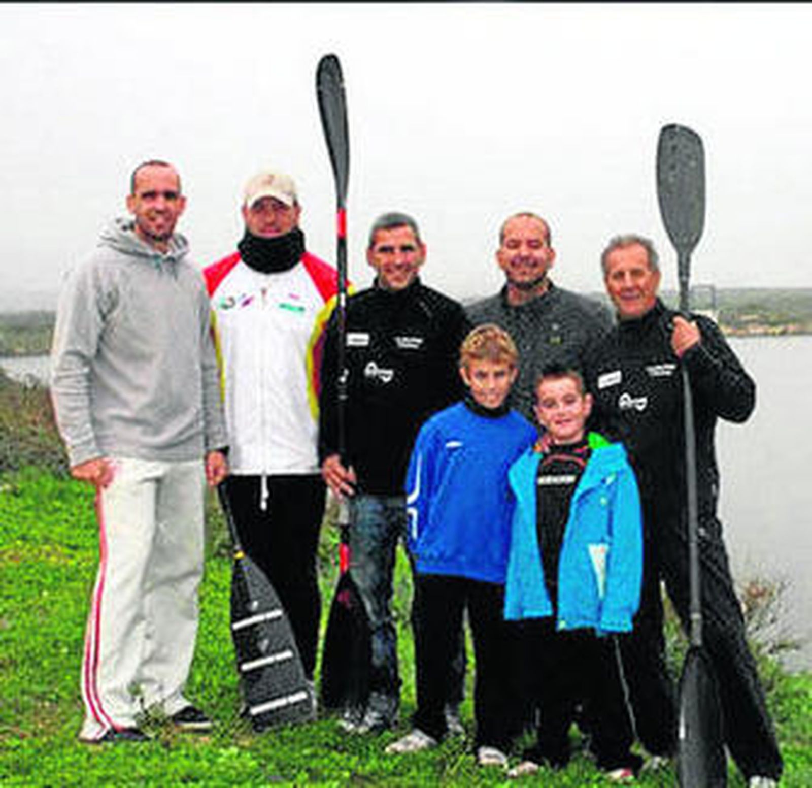 Algunos de los integrantes del Club Piragüismo Chiclana.