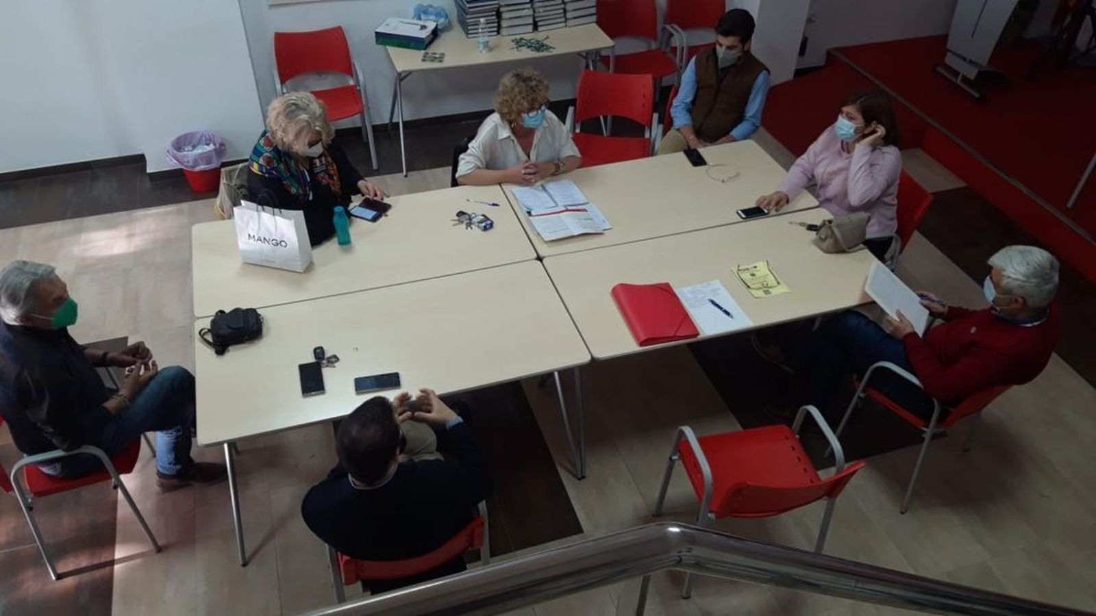 Reunión del comité de Cerro Amate.