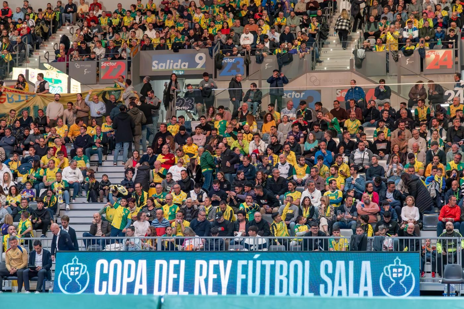 El éxtasis de la victoria copera del Jaén Paraíso Interior FS sobre el Barça, en imágenes