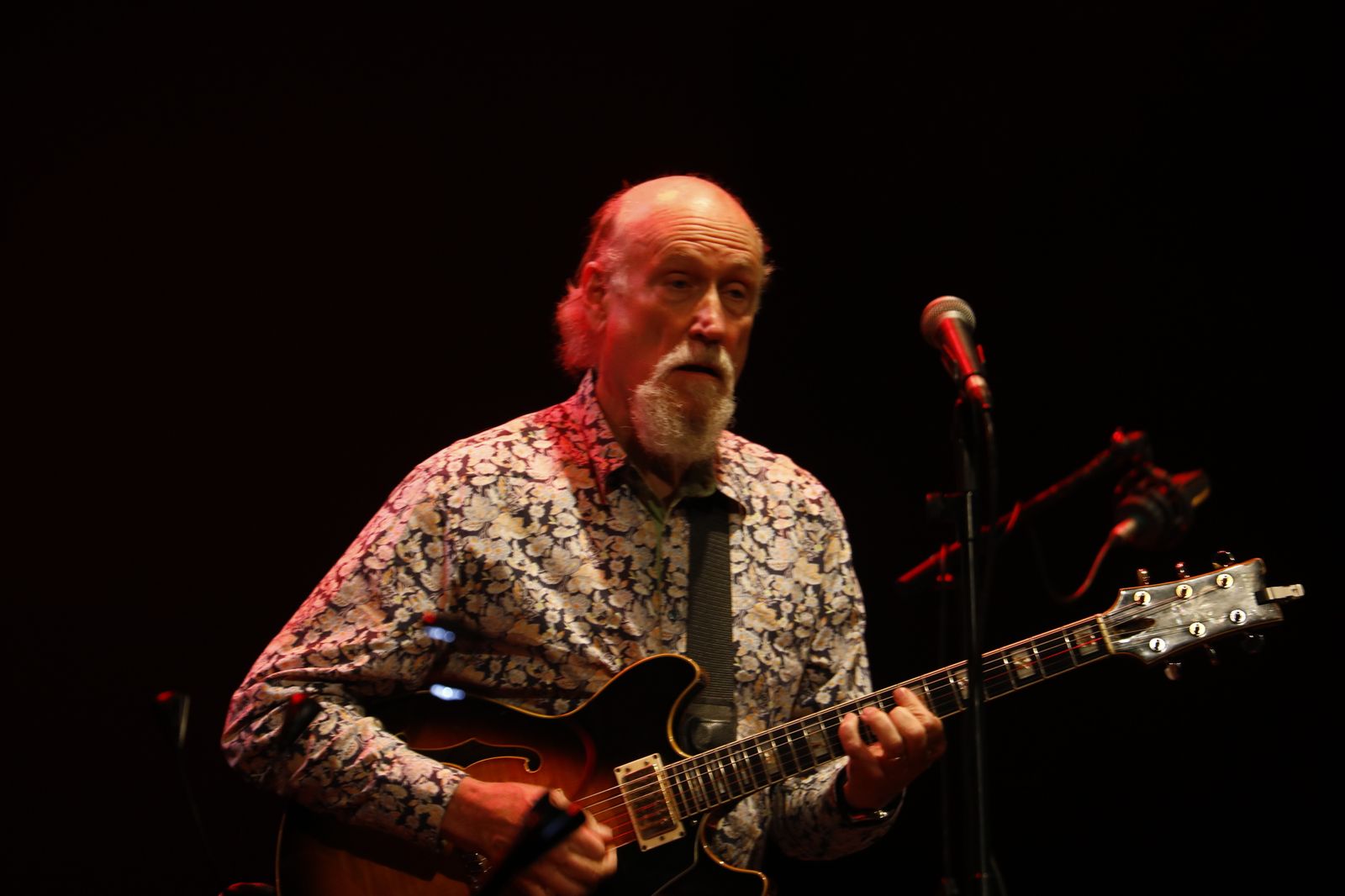 El concierto de John Scofield en el Festival de la Guitarra de Córdoba, en imágenes