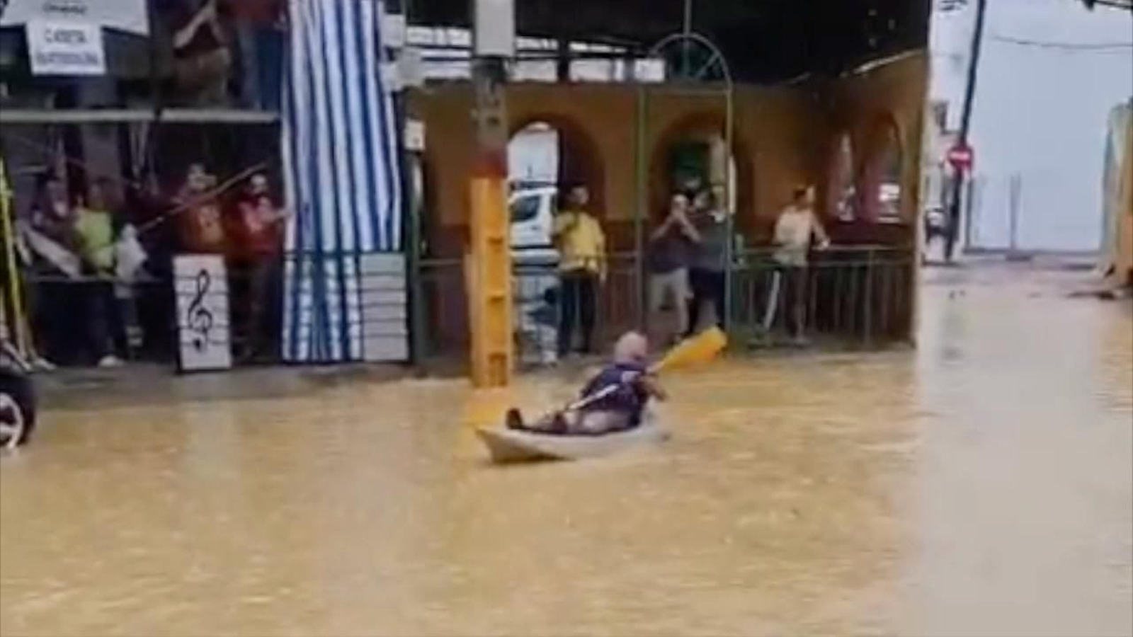 En kayak en la Feria de Guillena
