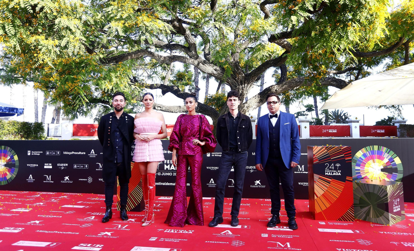 Las fotos del desfile de famosos para inaugurar el festival con nostalgia de la alfombra roja