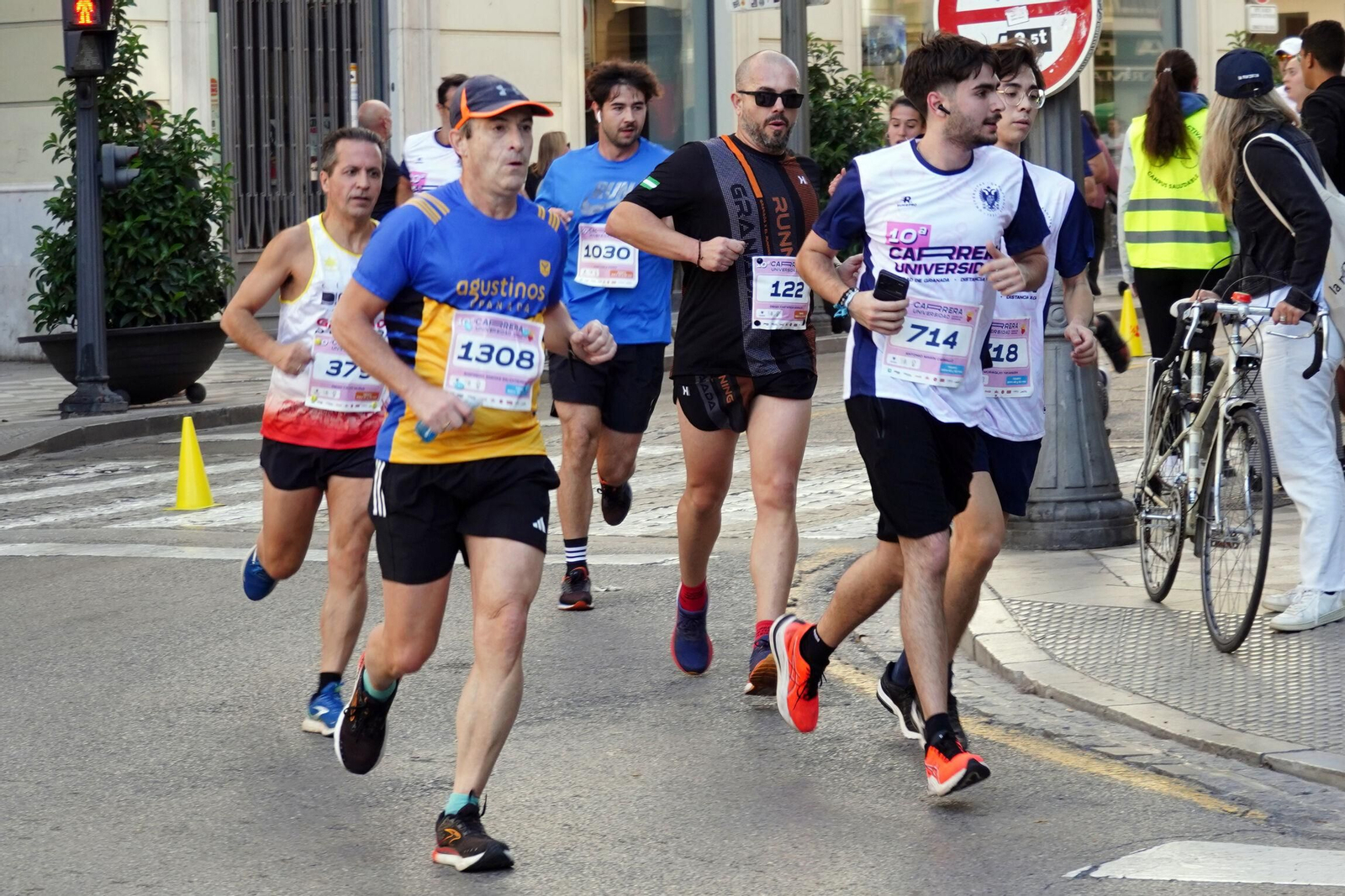 Las mejores imágenes de la X Carrera Universitaria de la UGR