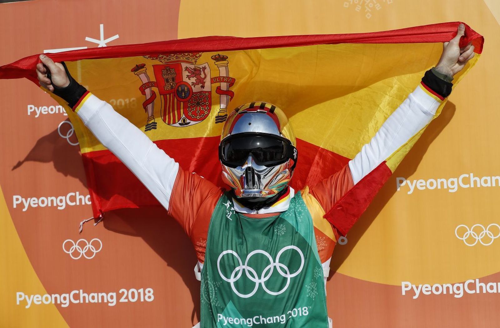 Regino Hernández, minutos después de lograr el bronce.