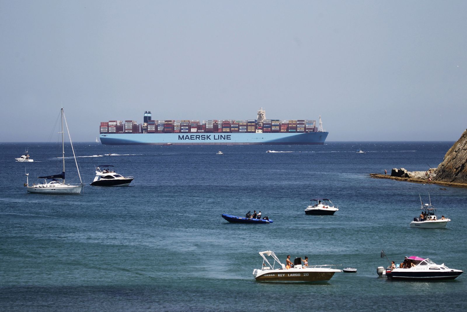 El 'Madrid Maersk', cerca de Algeciras