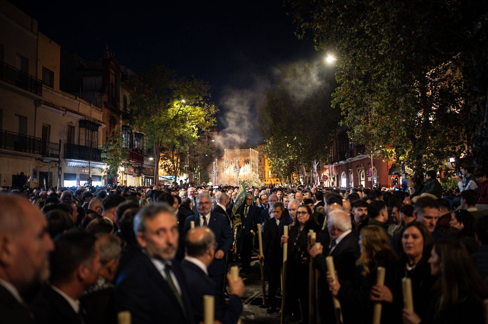 Las fotos de la Esperanza de Triana en el Baratillo